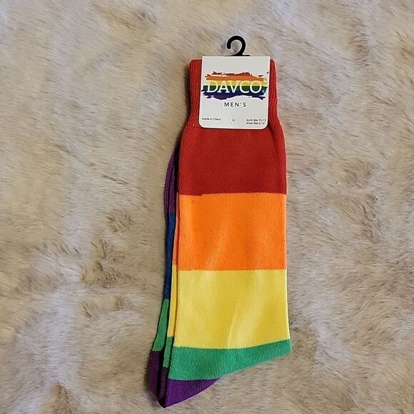 MEN'S DAVCO RAINBOW CREW SOCKS, NEW! - Picture 1 of 4